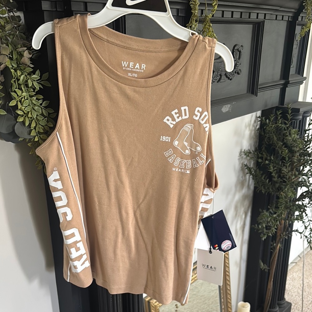 Women's Tan Red Sox Sleeveless Top
